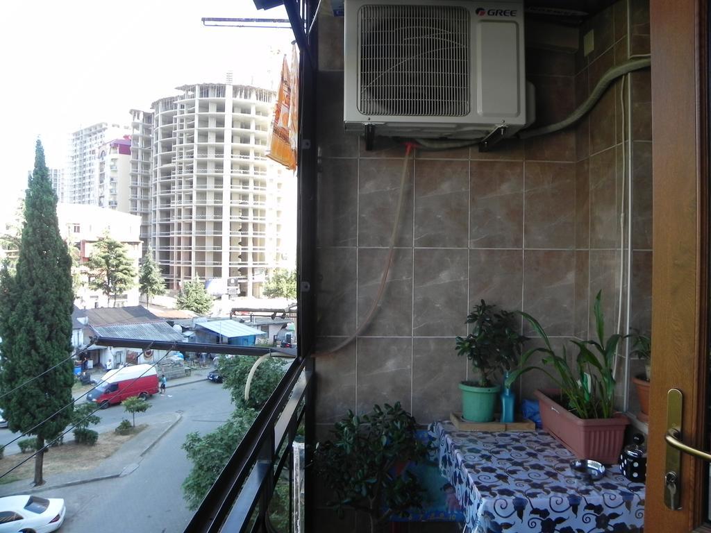 Comfortable Apartment In Batumi Exterior foto